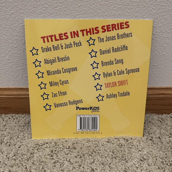 Taylor Swift Kid Stars Book - Picture 2 of 2